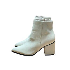 White Shu Shop Vilma Ankle Boots Size 7.5 With 3.5" Block Heel Faux Leather Side
